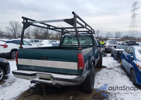 1989 Chevrolet Gmt-400 K1500 z USA, uszkodzony, nr VIN 1GCDK14K8KZ243440